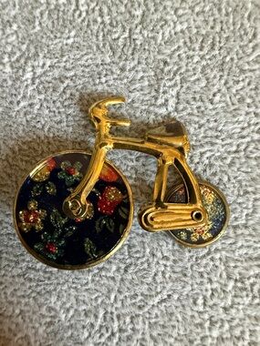 Vintage Red Bicycle Brooch Bike Gold Tone Whimsical